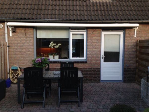 103121_gemonteerd_terrasscherm_1.jpg