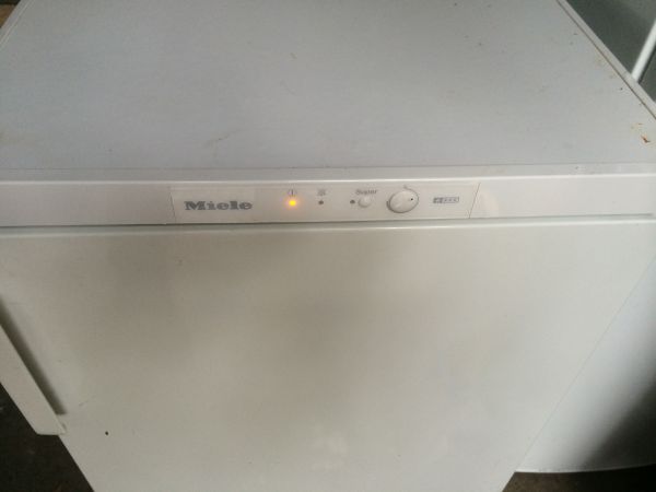 105900_image_1.jpg