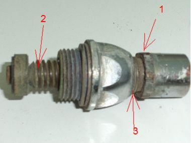 12496_kraantje_lekt_1.jpg