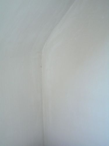 12973_Scheur_in_hoeken_kamer_1.jpg