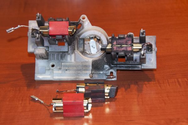 4529_Koolborstels_Miele_W843_1.jpg