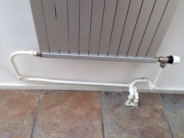 eenzaam Elk jaar opleggen Design radiator aansluiten | KLUSIDEE.NL