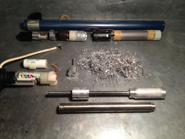 49885_gereedschap_gemaakt_voor_het_verwijderen_van_de_motorunit_2.jpg