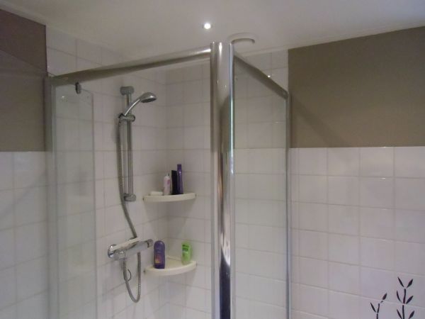 Goede Doorslag vocht gipsplaat douche QN-62