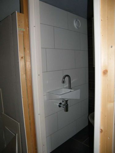 5508_20110613_Toilet_004b_1.jpg