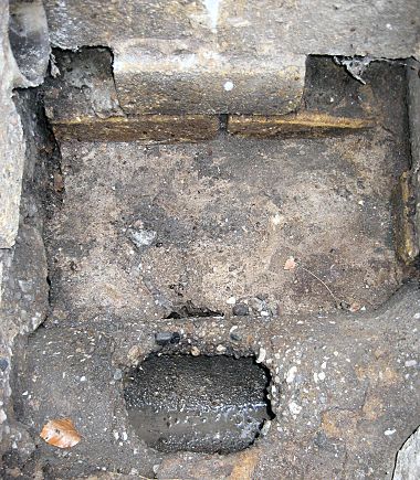 67633_dk20025corr_1.jpg