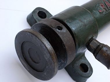 74411_poeli_01_2.jpg