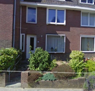 8892_voorkant_huis_2.jpg
