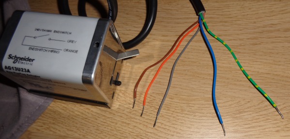89_2gwcdw5_1.jpg