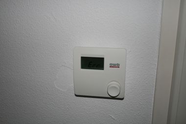93415_02_1.jpg