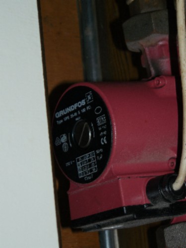 96028_vloerverwarming_pomp_1.jpg