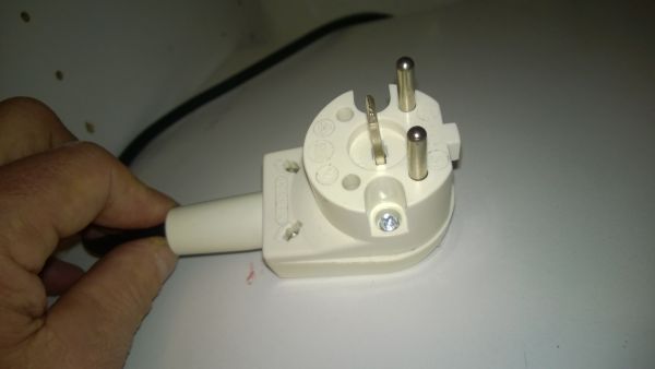 108413_perilex_stekker_1_2.jpg
