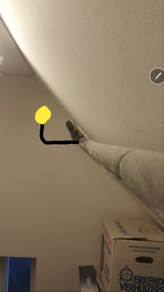 109590_nieuwe_ontluchter_van_schuin_plafond_af_1.jpg