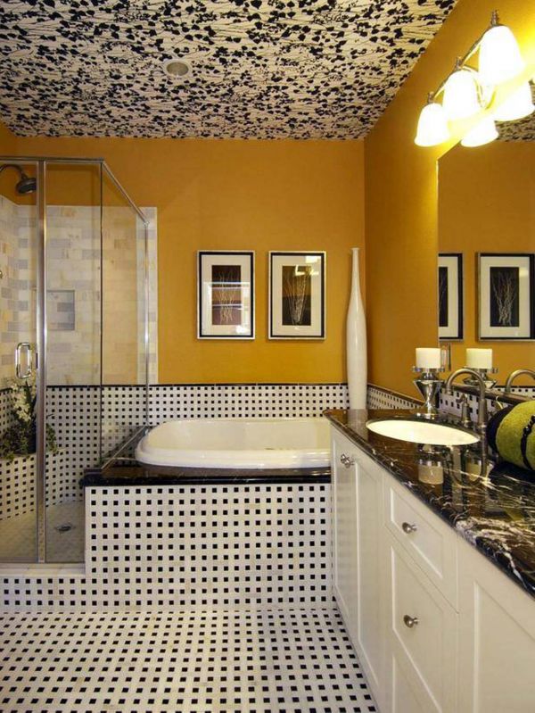 111439_coolbathroomceilingwithwallpaper_1.jpg