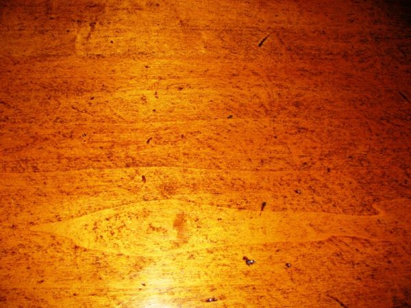111540_Stukje_blad_eettafel_2.jpg