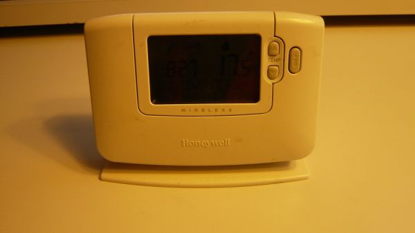 Struikelen monster Woud Plaatsing "mobiele" Honeywell wireless thermostaat zinvol? | KLUSIDEE.NL