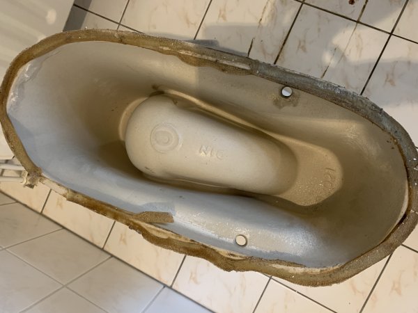 11325_onderkant_toiletpot_1.jpg