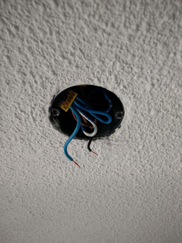 een vuurtje stoken Ingang Voorwaardelijk Kabel te kort om lamp op te hangen | KLUSIDEE.NL