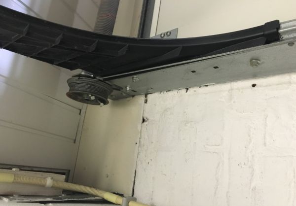 Garagedeur sluit niet volledig | KLUSIDEE.NL Garagedeur Sluit Niet Volledig | Klusidee.Nl