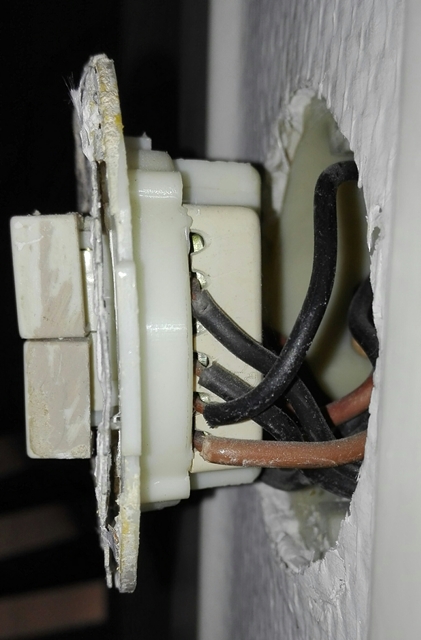 114435_electraoud2_1.jpg