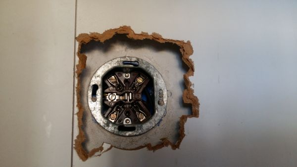 114746_socket_1.jpg
