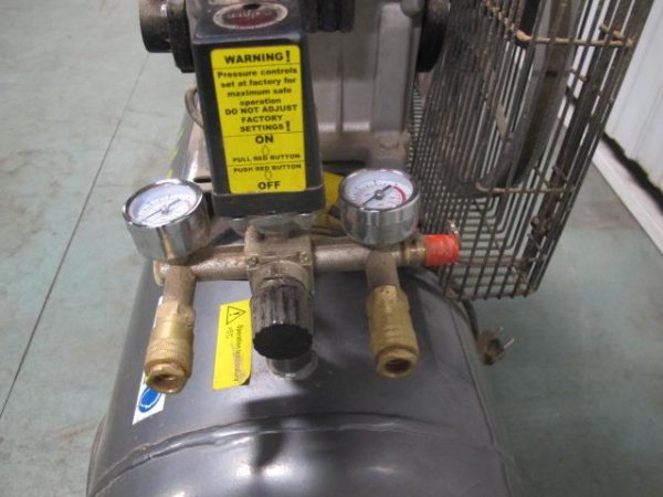 117257_vosairtoolsc10010ecompressor_8480_2_1.jpg