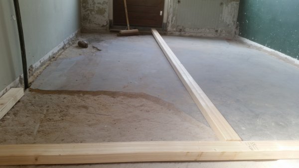 Wanneer romantisch visueel Vloer badkamer - wedi platen op een betonnen vloer | KLUSIDEE.NL
