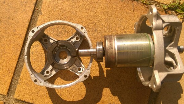 121237_Electric_motor_parts_1_1.jpg