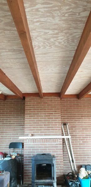 Plafond Isoleren (Tussen Balken, Deze Blijven Zichtbaar) | Klusidee.Nl