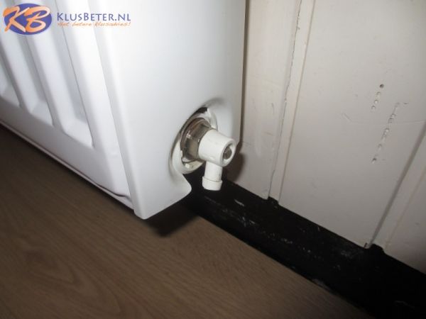 2626_aftapperopeenradiatorgemonteerd_1.jpg