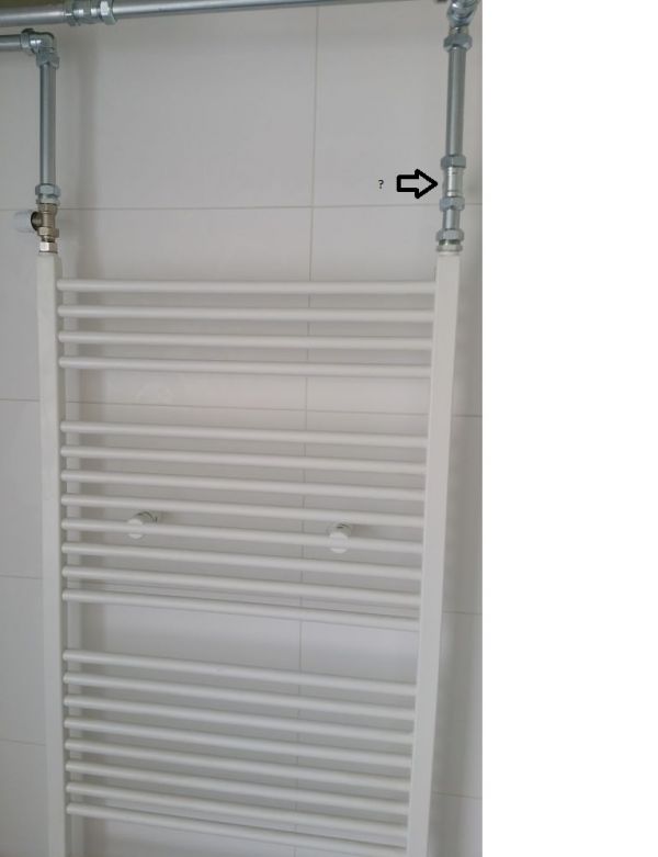 2626_radiator_met_voetventiel_1.jpg