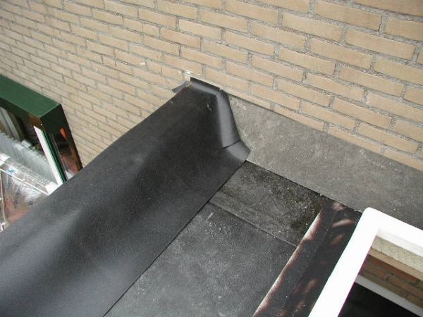 29035_Opstandstrook_tegen_de_gevel_1.jpg