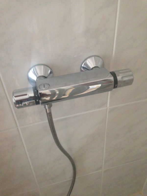 Grohe douche kraan lekt uit douche |