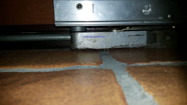 49092_Achterkant_schuifraam_stuk_tegen_vloer_komt_2.jpg