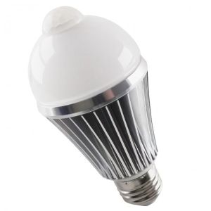 5508_E27ledlampmetbewegingssensor600x600_1.jpg