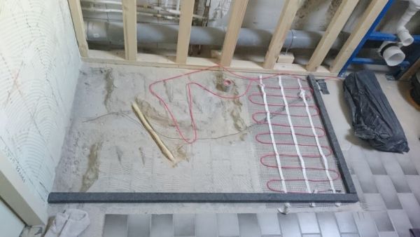 Dinkarville Nylon mechanisch Douchedrain plaatsen in beton cire advies gevraagd vloer | KLUSIDEE.NL