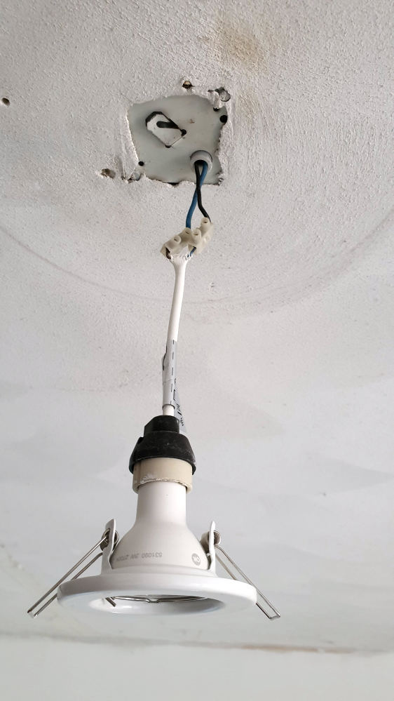 93689_Lamp_A_1.jpg